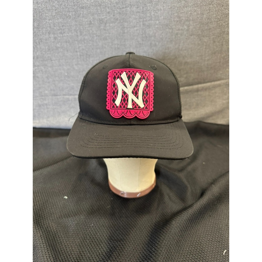 New York Yankees cap